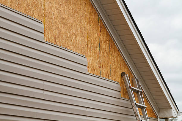 Professional Fiber Cement Siding technician working in Minnetonka, MN